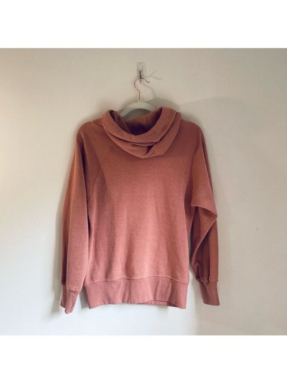 Great Smoky Mountains Maggie Valley, NC Hoodie Coral/Cream Size S - Picture 3 of 9